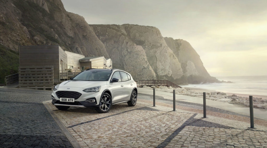 Ford Focus Active, off-road looks with hatchback size