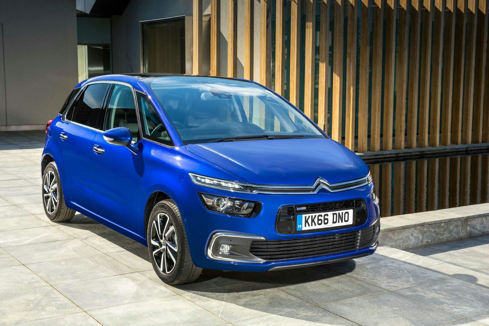 C4 Picasso est un très beau transporteur de personnes pour moins de 10 000 €.