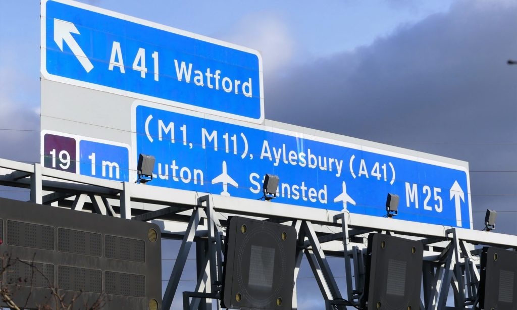 watford motorway sign