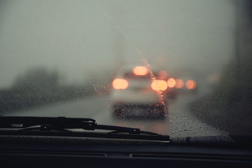 rain on a windscreen 