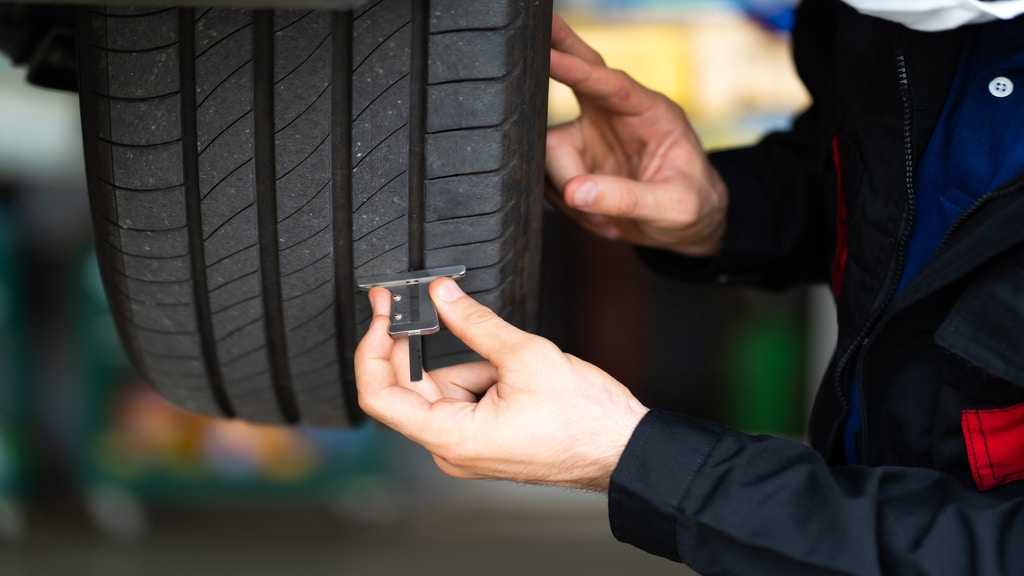 How to check tyre tread depth