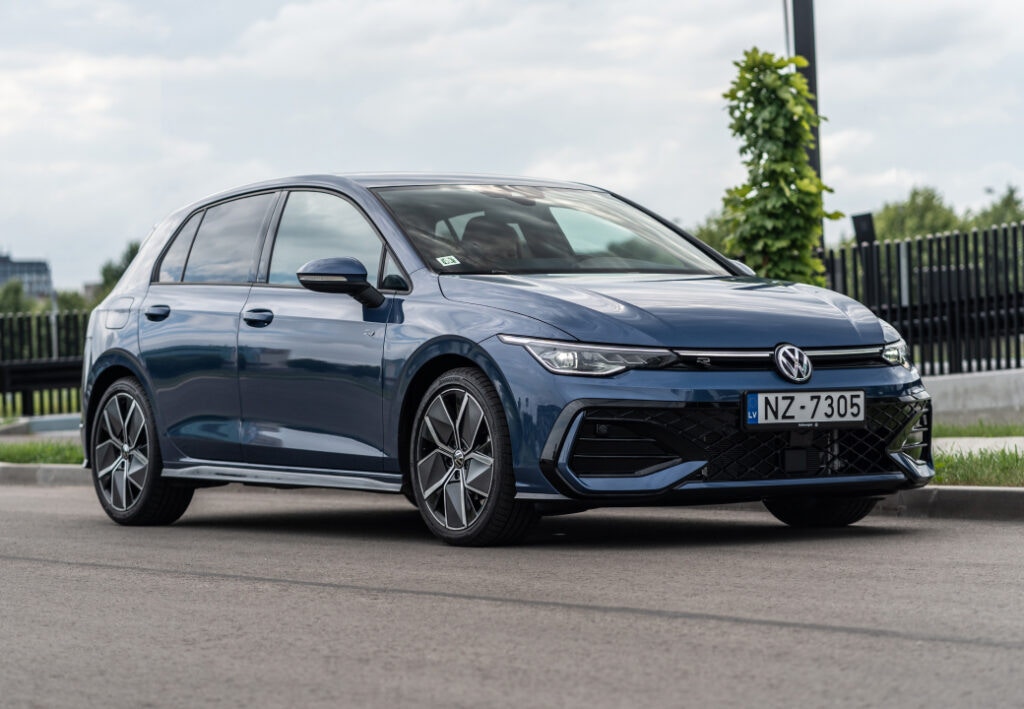 A blue Volkswagen Golf